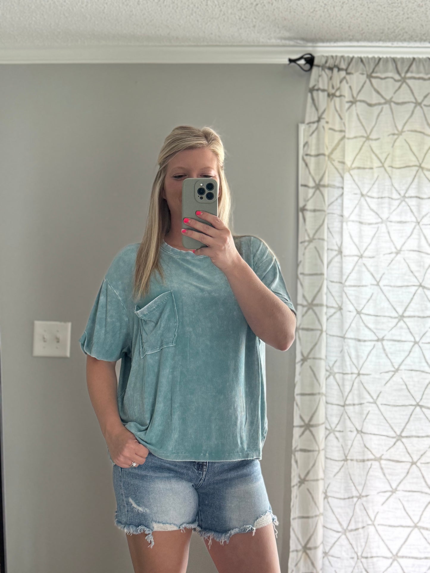 The slouchy pocket top